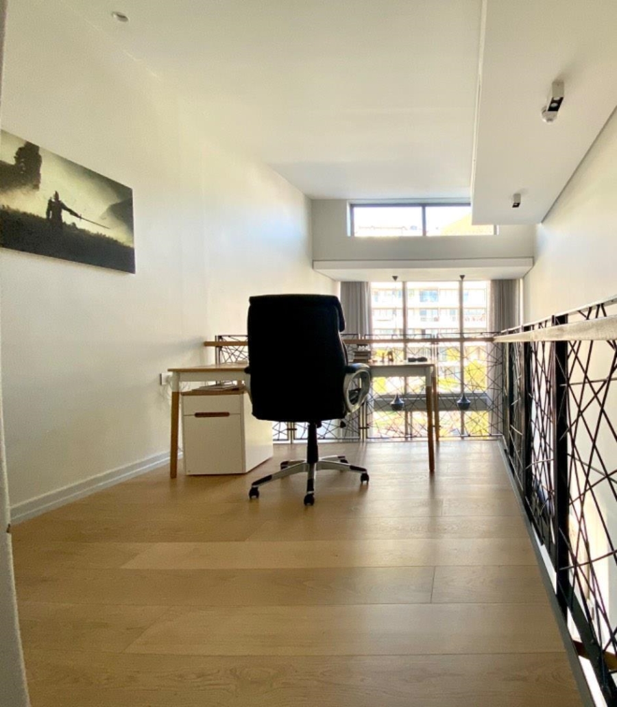 To Let 1 Bedroom Property for Rent in Sea Point Western Cape